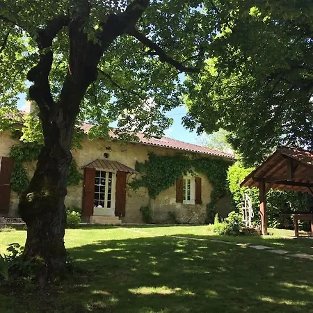Villa Caroly *